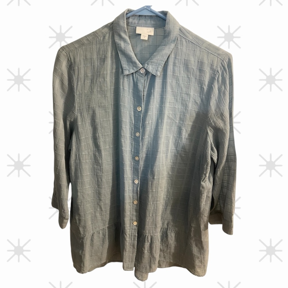 J.Jill women’s Medium light blue button-down checkered pattern blouse! FREE SHIP